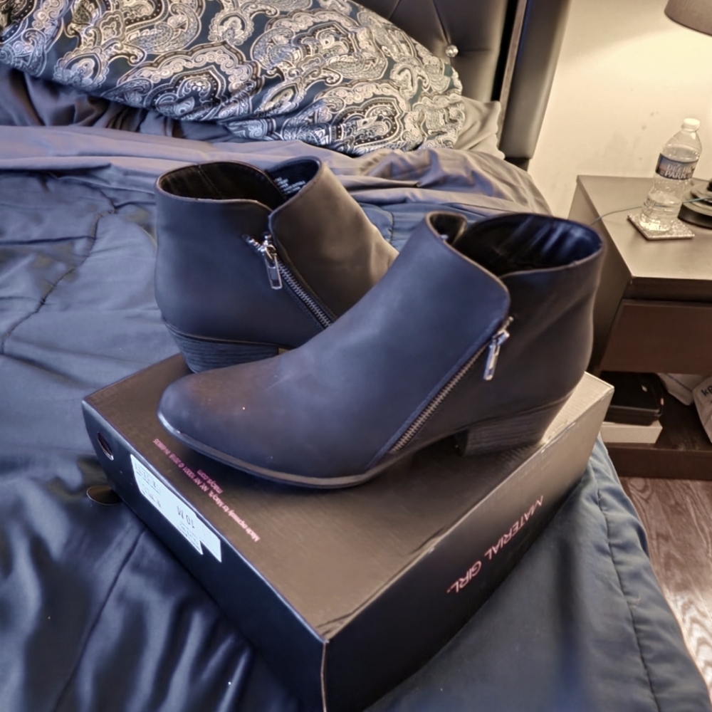 Women's Black UnionBay Brand Size 10 M